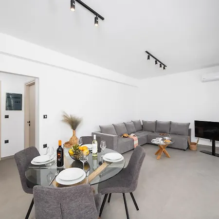 10 Hozan Villa Kolymbia